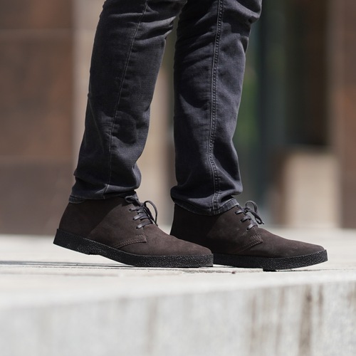 Klasyczne buty męskie Chukka z zamszu naturalnego - ciemny brąz