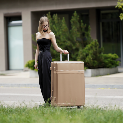 Walizka podróżna twarda duża Solier Nokiro 28' XL - złoty