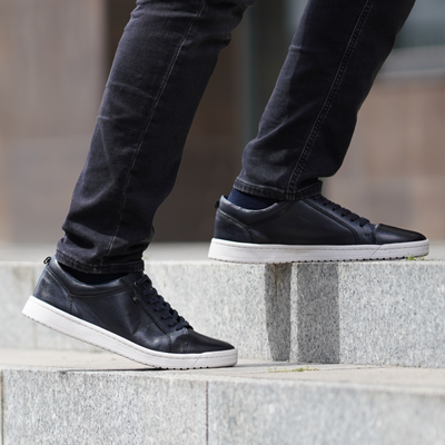 Skórzane trampki męskie eleganckie buty na co dzień - granatowe