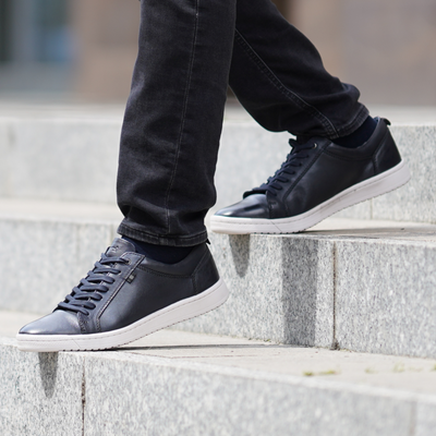 Skórzane trampki męskie eleganckie buty na co dzień - granatowe